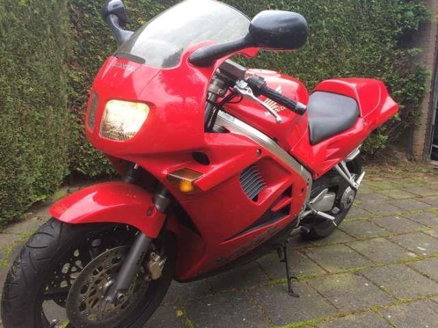 Honda VFR 750