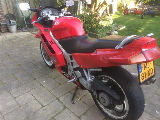 Honda VFR 750 F