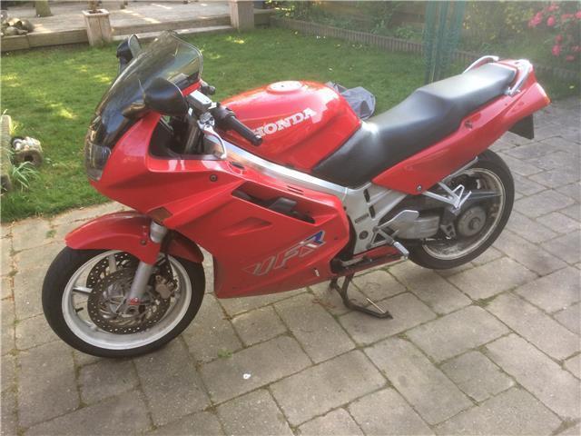 Honda VFR 750 F