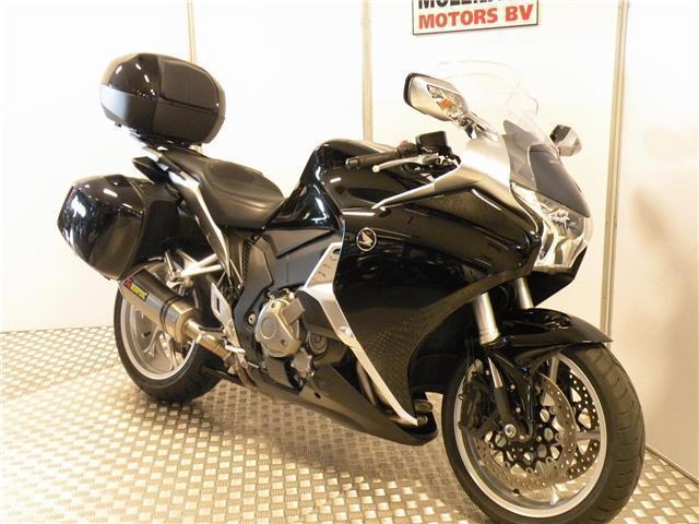 Honda VFR 1200 F DTC C-ABS