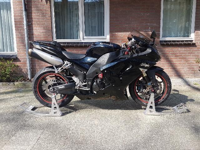 Kawasaki Ninja ZX - 10 R Black Edition