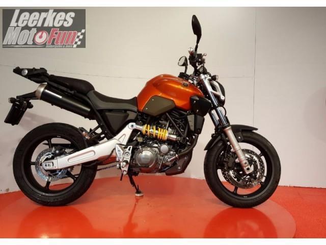 Yamaha MT-03 oranje met kofferrek, 3403KM!!! (2009)