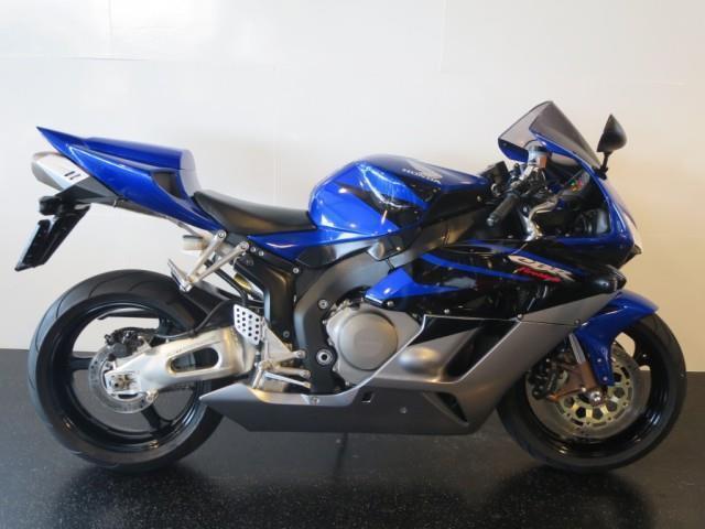 Honda CBR 1000 RR FIREBLADE CBR1000RR