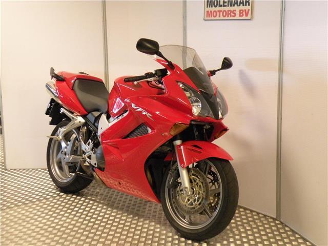 Honda VFR 800 4 VTEC