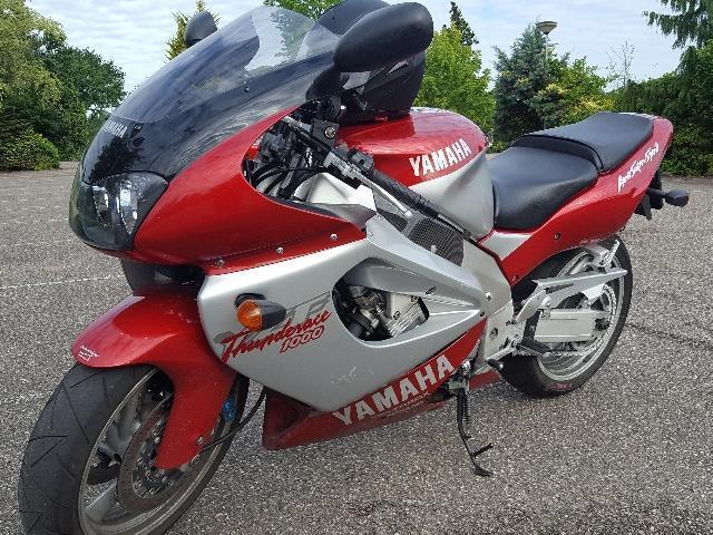 Yamaha YZF 1000 R Thunderace