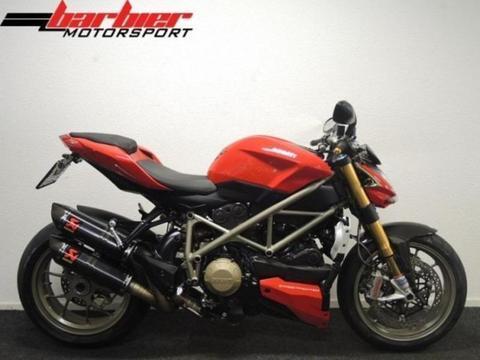 Ducati STREETFIGHTER S AKRAPOVIC