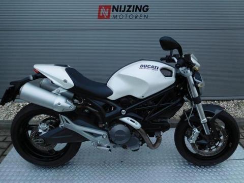 DUCATI M696 MONSTER 696 (bj 2008) Bovag garantie