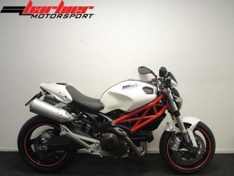 Mooie Ducati 696 MONSTER (bj 2009)