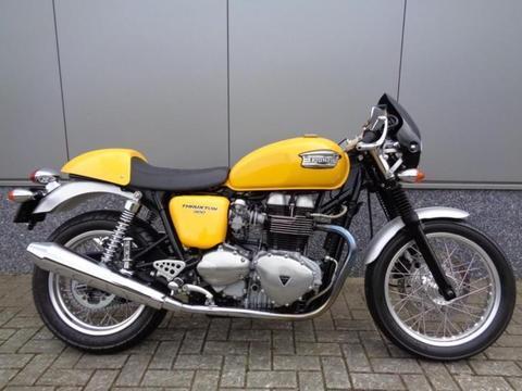 Triumph THRUXTON 900 (bj 2006)