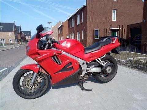 Honda VFR 750