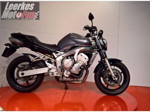 Yamaha FZ 6 N / Fazer 600/ FZ6 / FZ6N / FZ6-N zilver (2004)