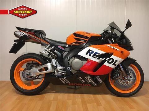 Honda CBR 1000 RR - FIREBLADE