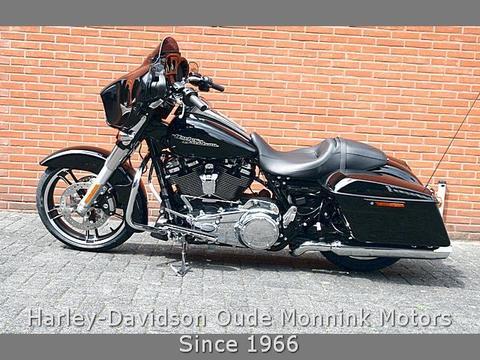 Harley-Davidson Street Glide FLHXS Spec. 107