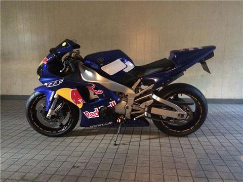 Yamaha YZF - R 1