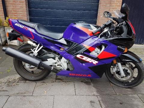 Honda CBR 600 F2 Amerikaans model met KM aanduiding