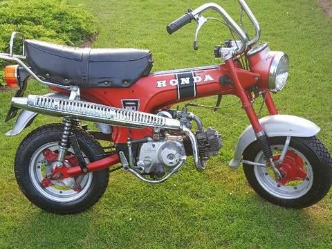 Honda Dax ST 50