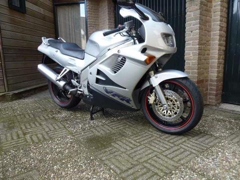 Honda VFR 750