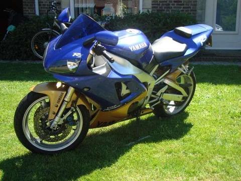 Yamaha YZF - R 1