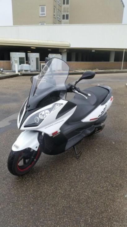 kymco downtown 300i motorscooter 2012 izgst