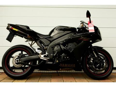 Yamaha YZF - R 1 BLACK EDITION