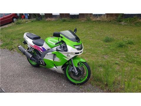 Kawasaki Ninja ZX - 6 R