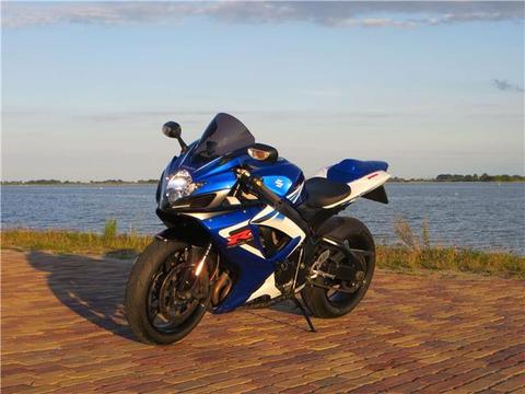 Suzuki GSX-R 750