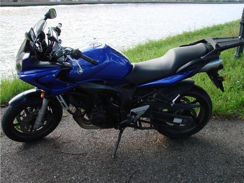 Yamaha FZ 6 Fazer met Garmin