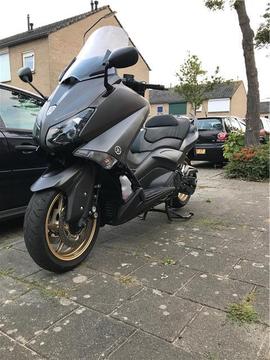 Yamaha TMAX 530 Blackmax ABS