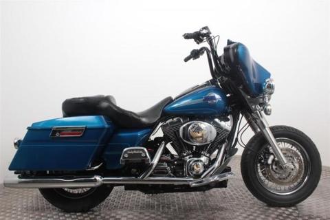 Harley-Davidson FLHTCUI Ultra Glide Classic (bj 2006)