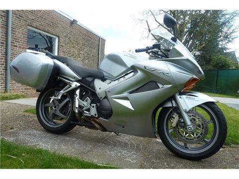 Honda VFR 800 FI V-TEC ABS