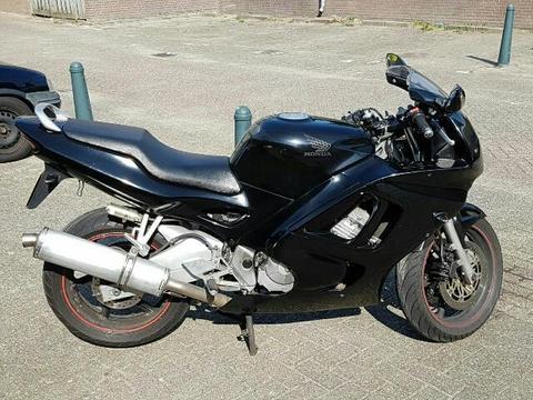 Honda CBR 600 CBR600F3 PC31