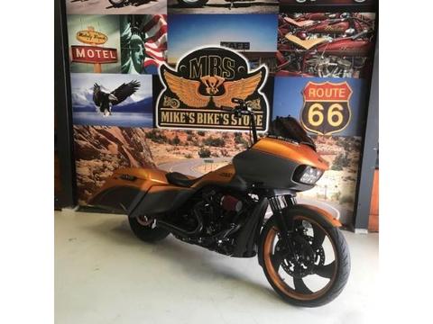 Harley-Davidson Road Glide Bagger 23