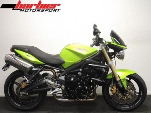 Triumph STREET TRIPLE 675 (bj 2008)