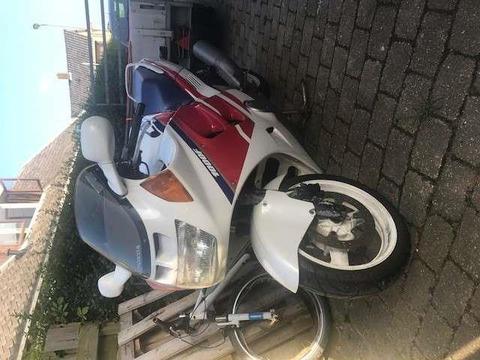 Honda CBR 1100