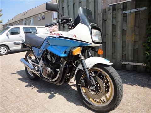 Suzuki GSX 750