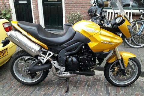 Triumph Tiger 1050 2007 met accessoires