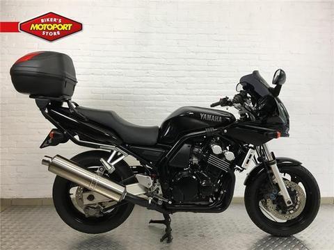 Yamaha FZS 600 FAZER