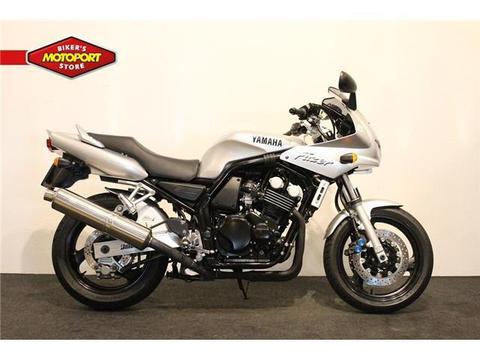 Yamaha FZS 600 FAZER