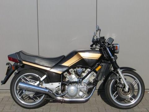 Yamaha XZ 550