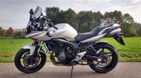 Yamaha FZ6 Fazer S2