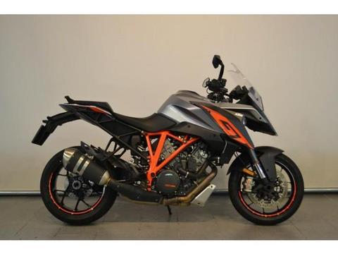 KTM 1290 Super Duke GT R