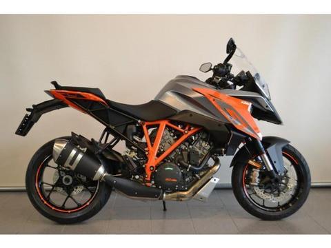 KTM 1290 Super Duke GT R