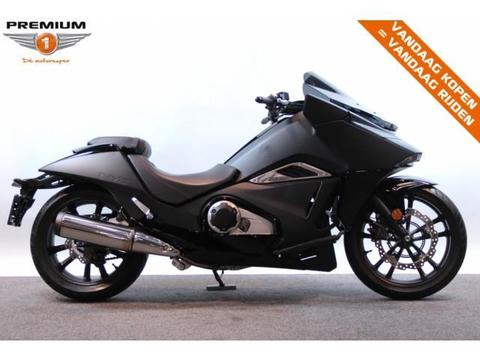 Honda NM4 Vultus ABS/DCT