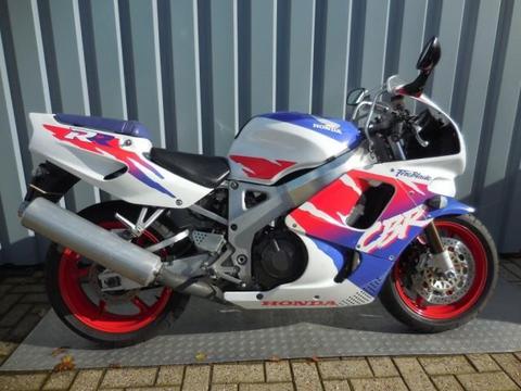 Honda CBR 900 RR FIREBLADE