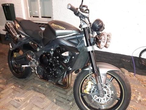 Triumph Street Triple R