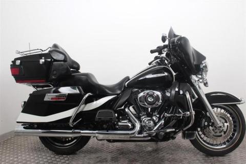 Harley-Davidson FLHTK ElectraGlide Limited ABS (bj 2010)