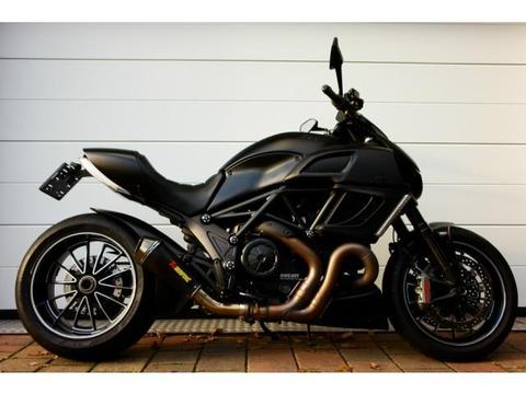 Ducati Diavel DARK EDITION 1200 ABS