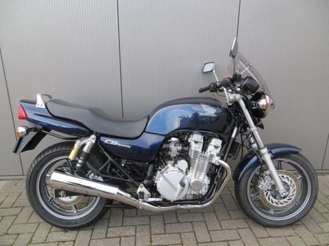 Honda CB 750 SEVEN FIFTY