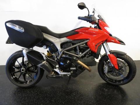 Ducati Hypermotard 821 HYPERSTRADA 821