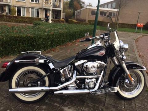 Harley-Davidson Heritage Softail CLASSIC FLHC